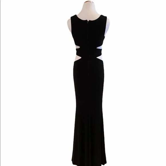 Jodi Kristopher Floor-Length Black Cutout Dress - Picture 5 of 10